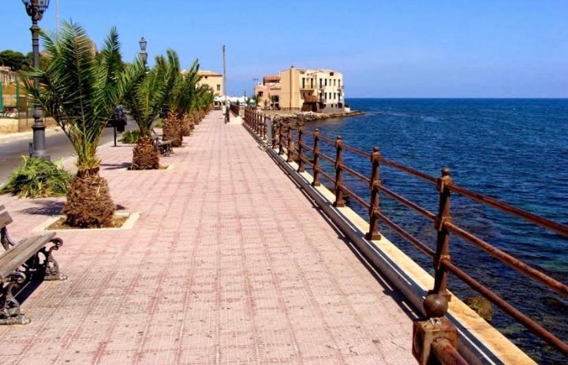 Casa Olivella Apartman Santa Flavia Kültér fotó